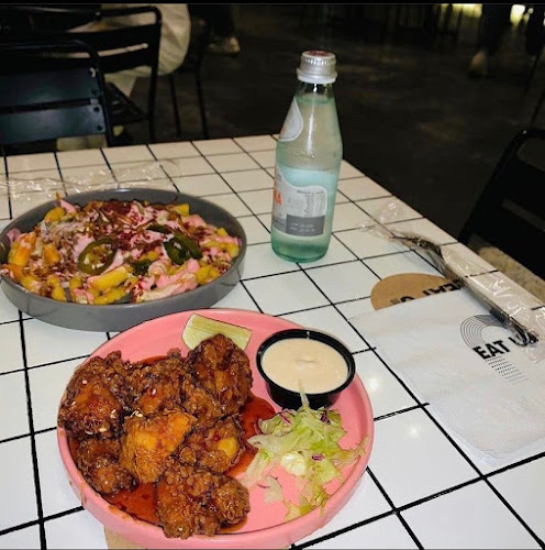 ايت اب - الضيافة