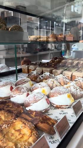 قهوة ومخبز بلانت