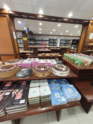 Comentarii opinii despre حلويات أماسي