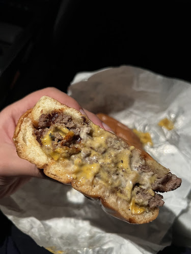 Opinii despre برجر اوكل în أبها - الضيافة