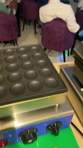 Opinii despre مقهي بريق الماسه în الرياض - الضيافة