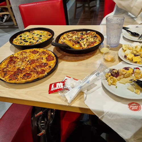 H4F6+H7R، Corniche Street، الشاطئ، جدة 23415