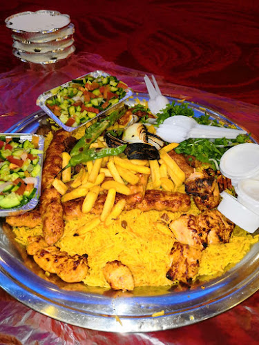 مطعم آريانا البخاري - الضيافة