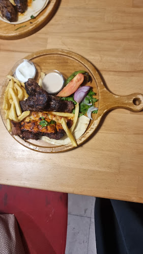 Comentarii opinii despre مطعم طشه مصريه