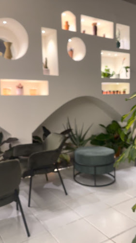 Opinii despre مقهى - مجتمع فناء în الرياض - الضيافة