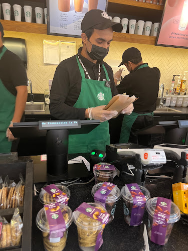 Opinii despre ستاربكس كافيه în الرياض - الضيافة