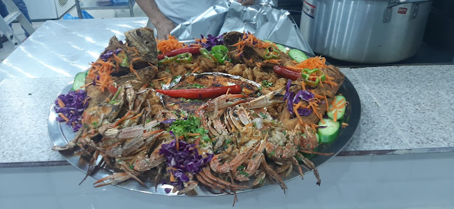 مطعم عبد الكريم الجبري للمأكولات البحريه