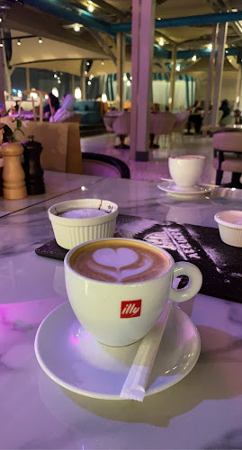 القبة لاونج التحلية - جدة