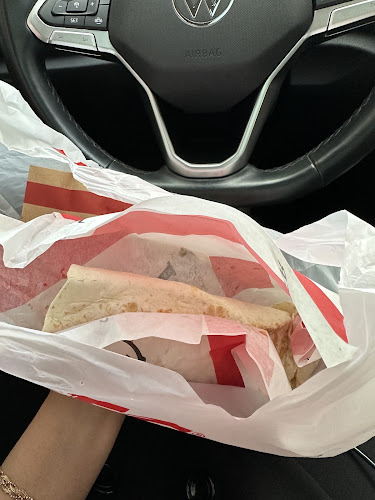 Opinii despre دجاج كنتاكي în الرياض - الضيافة