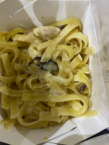 Opinii despre مطعم رز سيلا în حفر الباطن - الضيافة