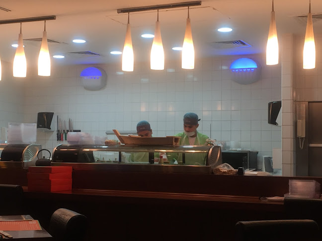 سوشي يوشي - الضيافة