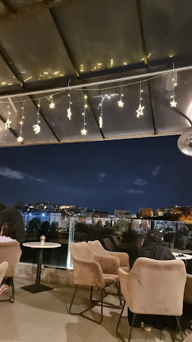 طريق الملك عبدالعزيز، الوردتين، أبها 62521