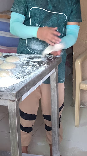 رغيف الديرة للفطير البلدي