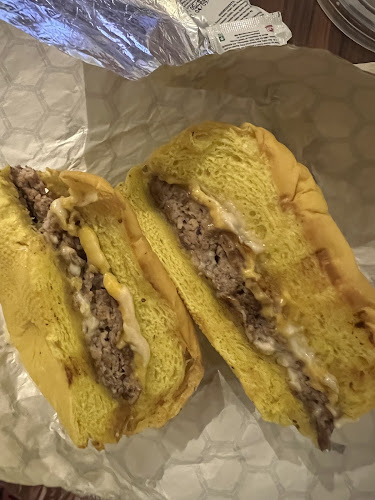 High برجر عالحطب - بيشة