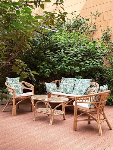 DIOR CAFE - الضيافة