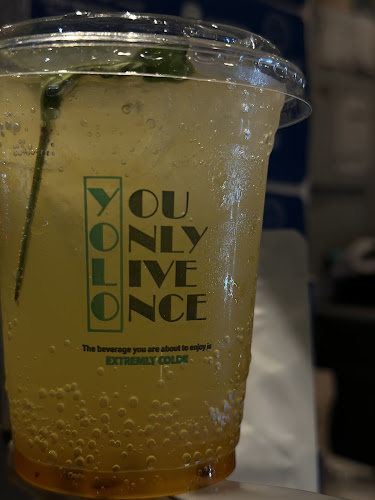 Opinii despre يولو قهوة مختصة - Yolo specialty coffee în جدة - الضيافة