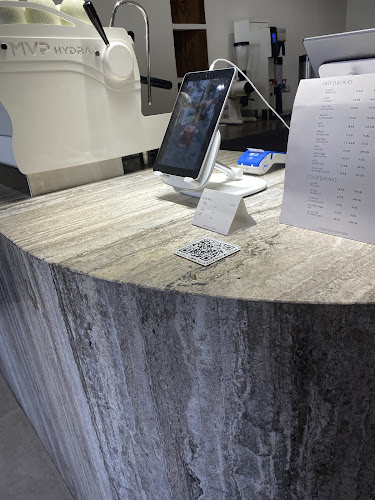 طريق العروبة، تقاطع، الرياض 12251