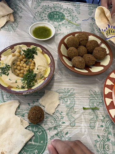 Opinii despre مطعم القدس în الدمام - الضيافة