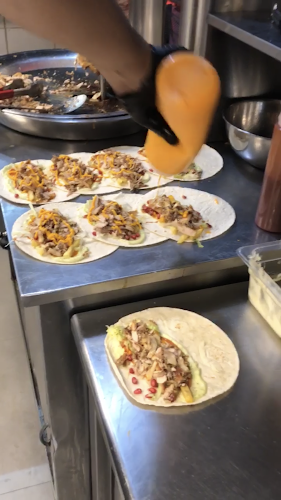 Comentarii opinii despre شاورما بوتيك