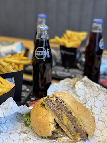 Opinii despre Rosalia Burger B4 روزاليا برجر în الرياض - الضيافة