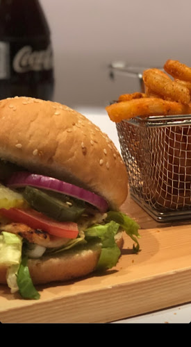 يوربرجر( yourburger) - الضيافة