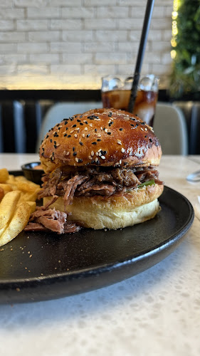 Opinii despre مستر اسادو برغر în الرياض - الضيافة