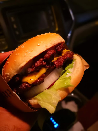 Comentarii opinii despre اف اند بي برجر