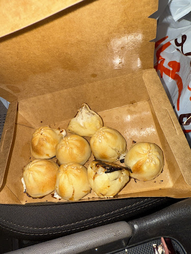 Opinii despre مطعم عجينة وحشوة în جدة - الضيافة