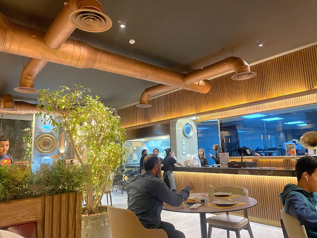 كراون تكا - الضيافة