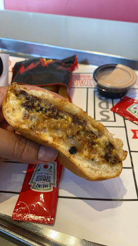 Comentarii opinii despre سلطان دي لايت برجر | Sultan Delight Burger