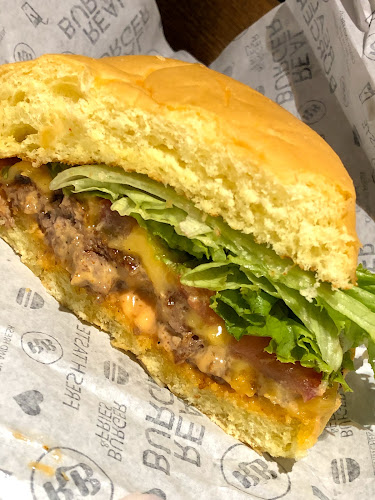 ريل برجر - الضيافة