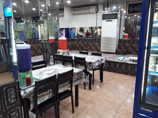 Opinii despre مطعم قلعة المدينة البخاري în القطيف‎ - الضيافة