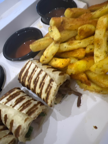 Opinii despre شاورما رويال în بدر - الضيافة