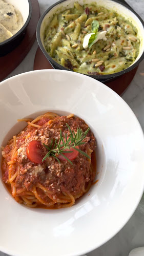 طريق الإمام سعود بن عبدالعزيز بن محمد، النخيل، الرياض 00966