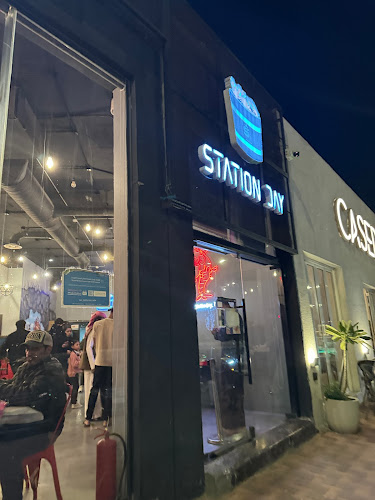 ستيشن دي المبرز - الضيافة