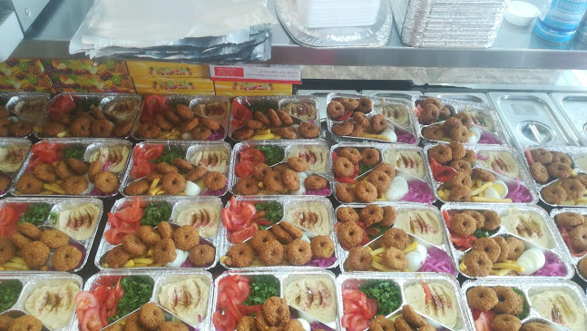 فلافل بيت الحلبي العزيزية - الضيافة