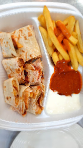 عالم العصائر والكنافه الباحه - الباحة