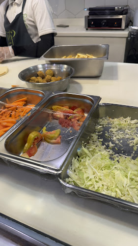 Opinii despre حمص وطعمية فرع جيم 16 în ينبع - الضيافة