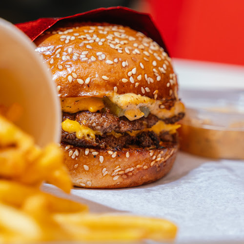 Comentarii opinii despre مفت برجر / Burger Muft