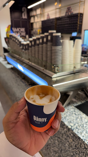 داني كوفي - الضيافة