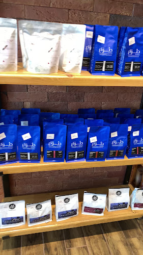 بن جزاء للتمور والقهوة