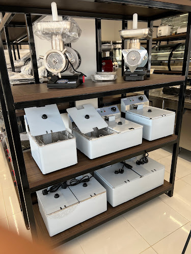 شركة قصر الرياض التجارية لمعدات المطاعم والمقاهي والمطابخ المركزية - الضيافة