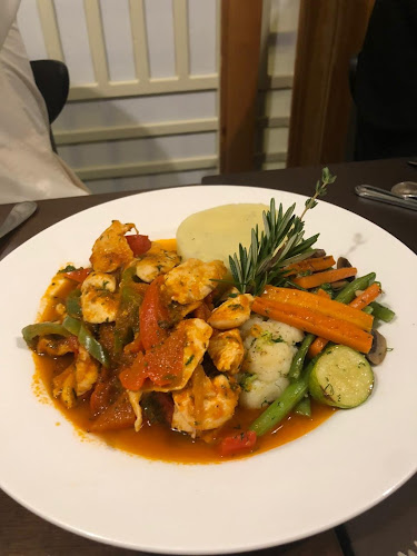 Opinii despre مطعم نكهة الريحان الإيطالي în ينبع - الضيافة