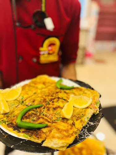 Comentarii opinii despre مطعم المدهن اليمني للماكولات اليمنيه والحجازيه