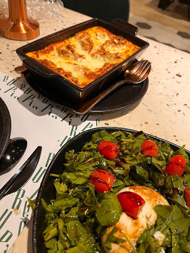 شارع التخصصي، النخيل، الرياض 12383