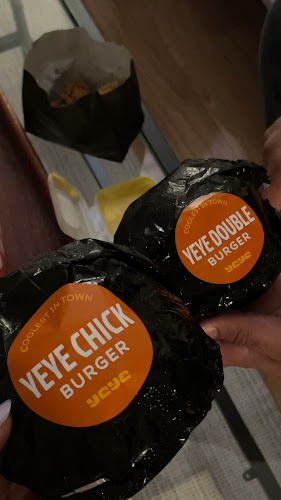 Comentarii opinii despre YeYe Burger - Ye Ye Burger