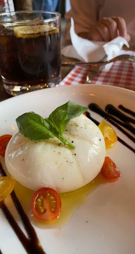 لاروستيكا بيتزارايا - الرياض