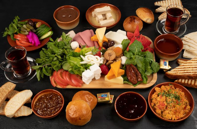 Opinii despre مطعم سرايا ان în جدة - الضيافة