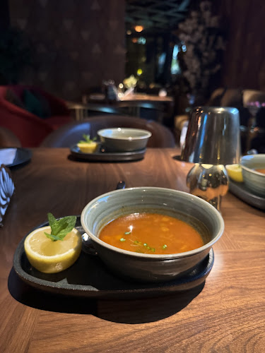 7713 طريق عثمان بن عفان، الملك عبدالله، الرياض 12451