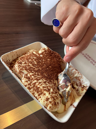 كريزي بيتزا - الضيافة